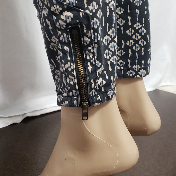 Pilcro & the Letterpress Serif Skinny Sz 25 - Picture 5 of 8